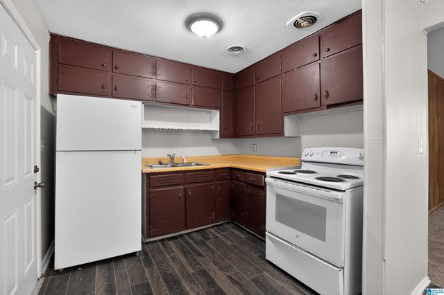 1700 4TH WAY NW, Center Point, AL 35215