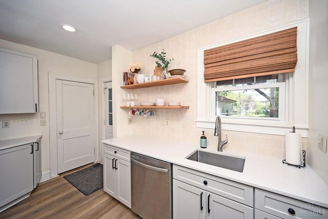 3754 N Berkley Circle, Silverton, OH 45236