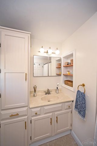 3754 N Berkley Circle, Silverton, OH 45236
