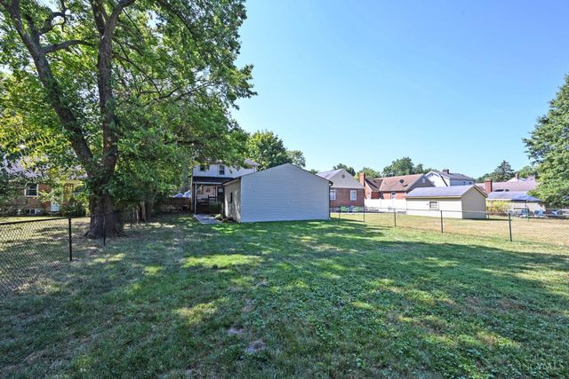 3754 N Berkley Circle, Silverton, OH 45236
