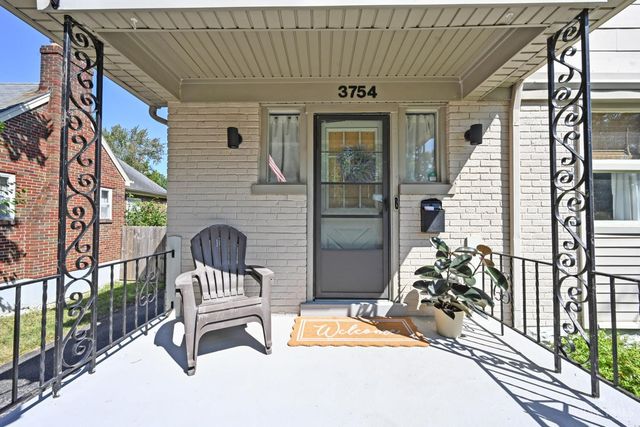 3754 N Berkley Circle, Silverton, OH 45236