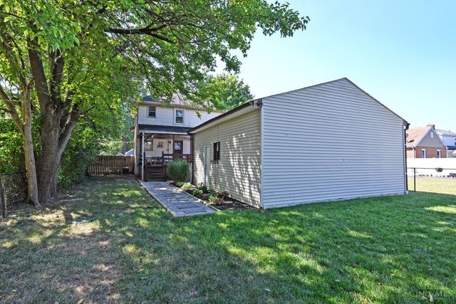 3754 N Berkley Circle, Silverton, OH 45236