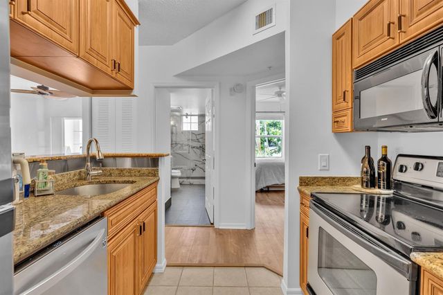 4216 TUSCANY Way 4216, Boynton Beach, FL 33435