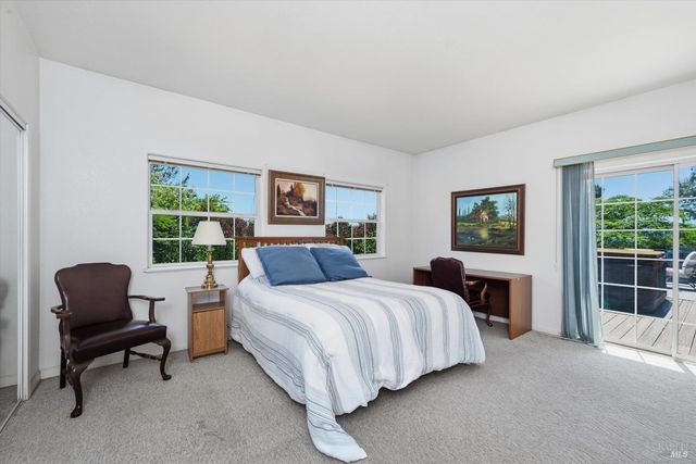 17860 Deer Hill Rd, Hidden Valley Lake, CA 95467