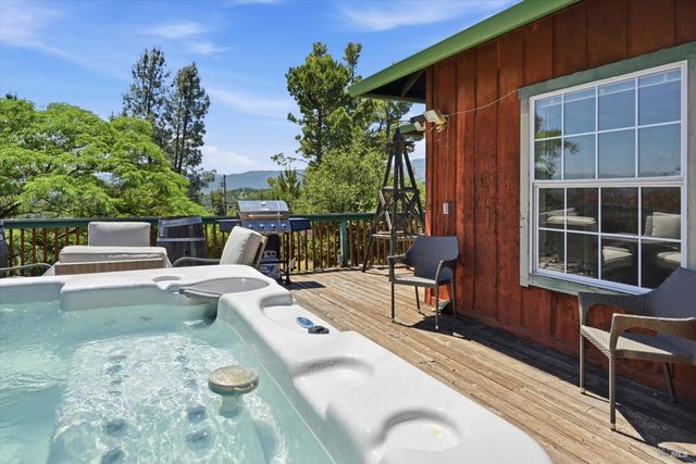 17860 Deer Hill Rd, Hidden Valley Lake, CA 95467