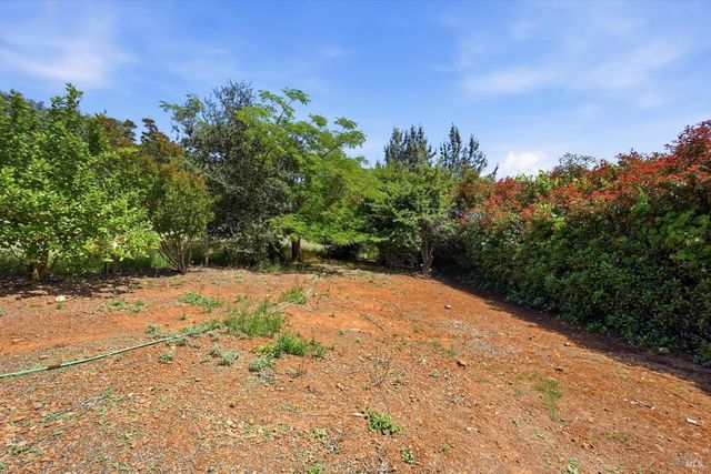17860 Deer Hill Rd, Hidden Valley Lake, CA 95467