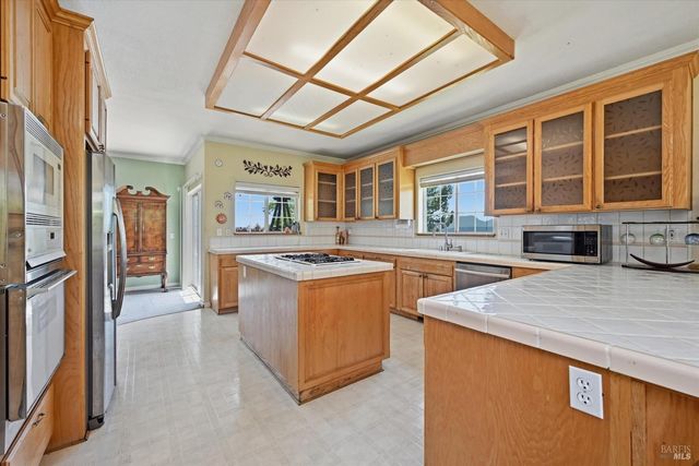 17860 Deer Hill Rd, Hidden Valley Lake, CA 95467