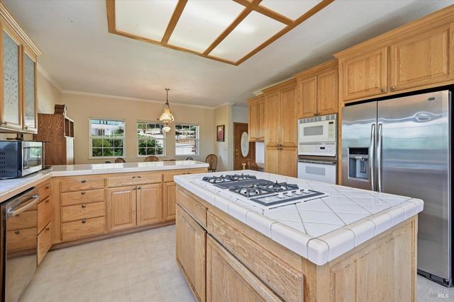 17860 Deer Hill Rd, Hidden Valley Lake, CA 95467