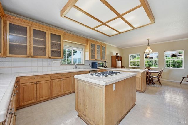 17860 Deer Hill Rd, Hidden Valley Lake, CA 95467