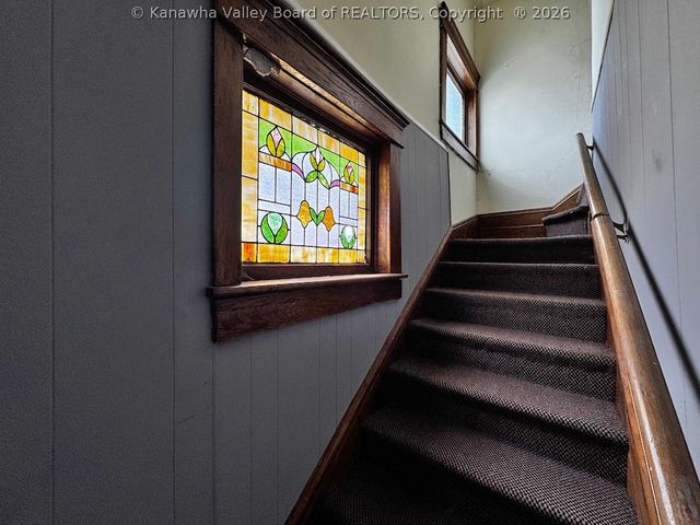 629 Virginia Street W, Charleston, WV 25302