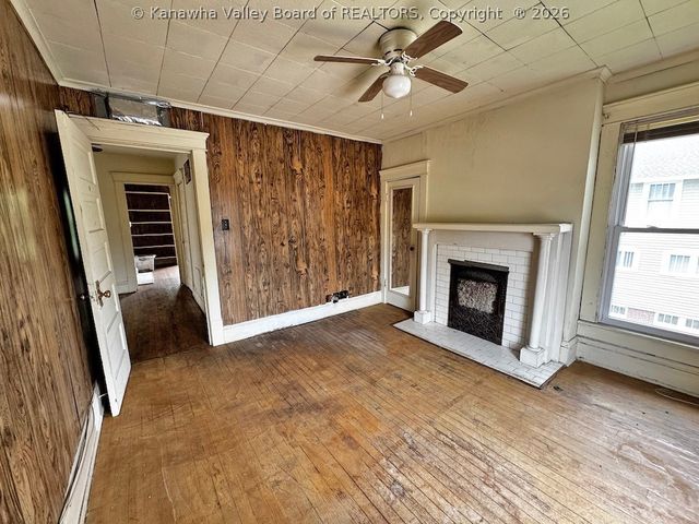 629 Virginia Street W, Charleston, WV 25302