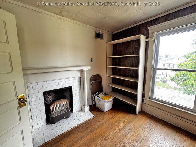 629 Virginia Street W, Charleston, WV 25302