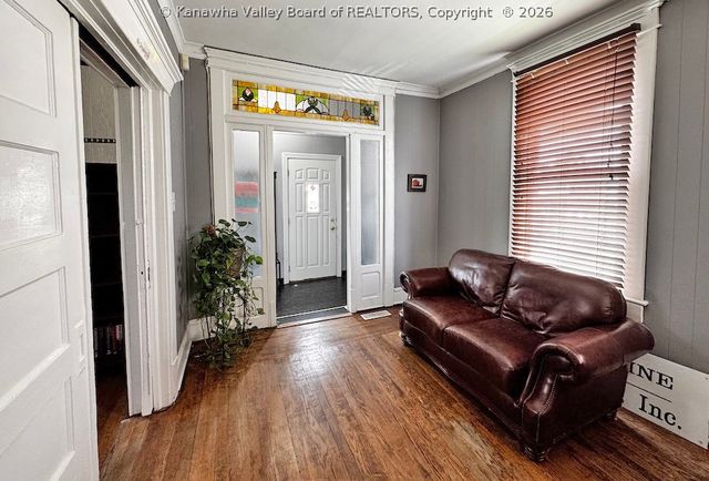 629 Virginia Street W, Charleston, WV 25302