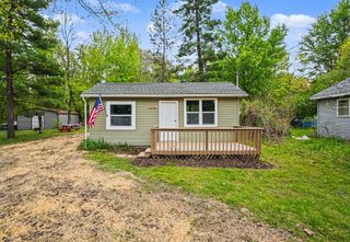 4206 S Shore Drive, Cheshire Twp, MI 49010