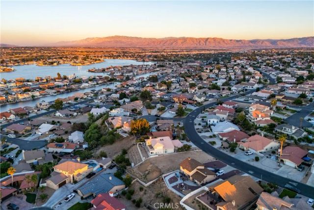 13727 Chinquapin, Victorville, CA 92395