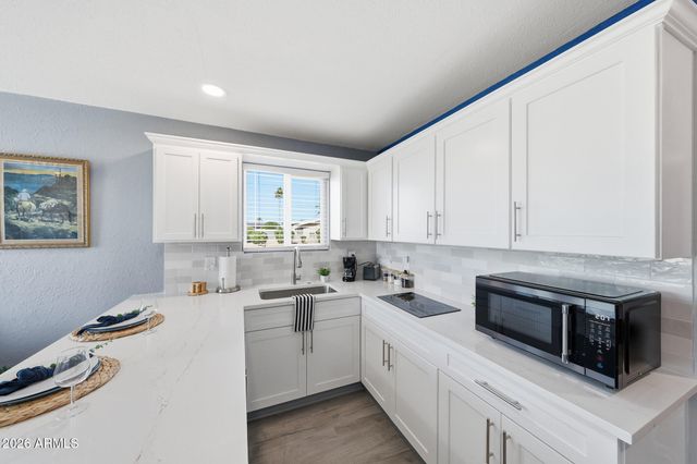 11210 W PUEBLO Court, Sun City, AZ 85373