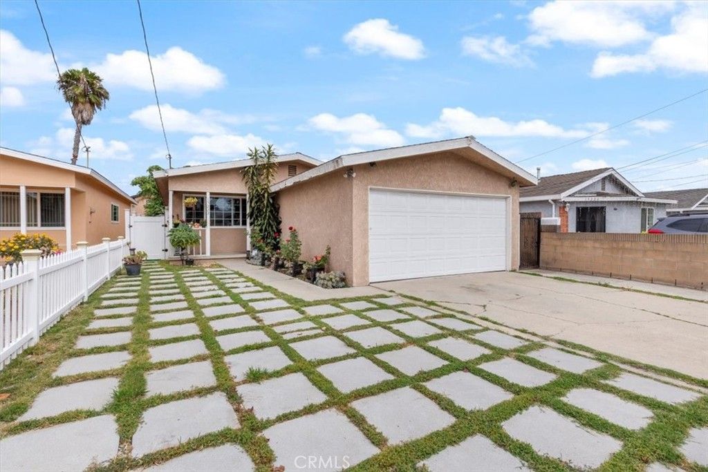 Image 2 of property listing at 15222 Osage, Lawndale, CA 90260