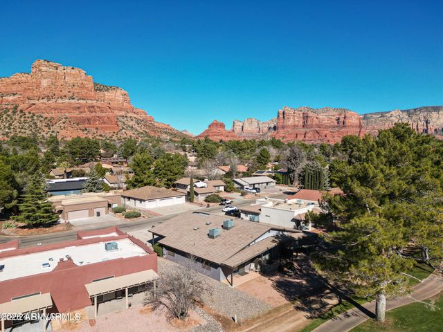 345 FAIRWAY OAKS Drive 1-3, Sedona, AZ 86351
