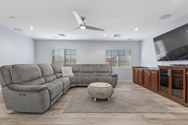 10902 Fintry Hills Street, Las Vegas, NV 89141