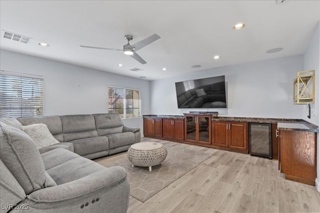 10902 Fintry Hills Street, Las Vegas, NV 89141