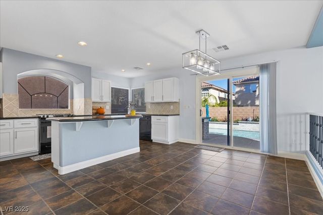 10902 Fintry Hills Street, Las Vegas, NV 89141