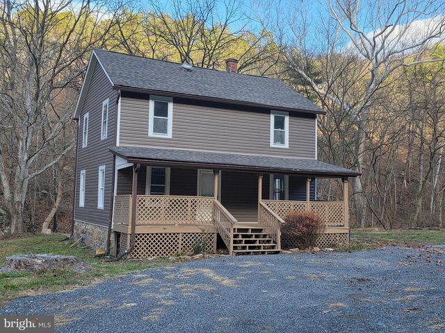 2128 SIR JOHNS RUN RD, Berkeley Springs, WV 25411