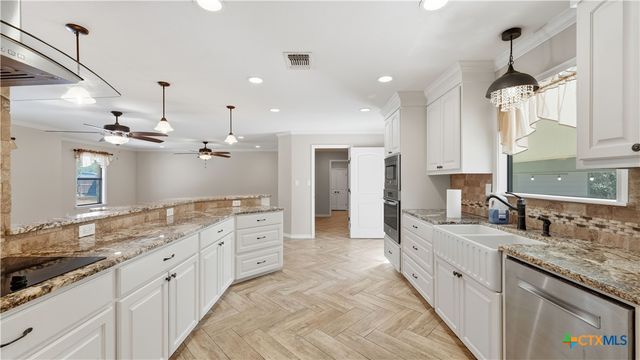 10040 US Highway 90a, Gonzales, TX 78629