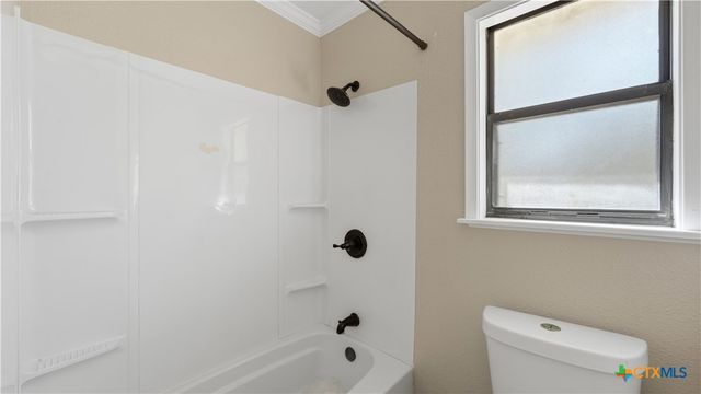 10040 US Highway 90a, Gonzales, TX 78629