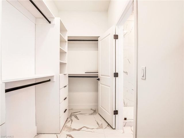 923 NE 17th ST, Cape Coral, FL 33909