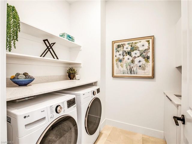 923 NE 17th ST, Cape Coral, FL 33909