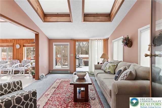 343 Echo Lake Road, Coolbaugh Twp, PA 18466