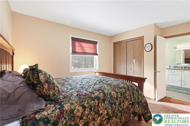 343 Echo Lake Road, Coolbaugh Twp, PA 18466