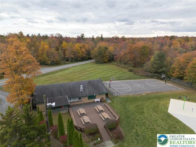 343 Echo Lake Road, Coolbaugh Twp, PA 18466