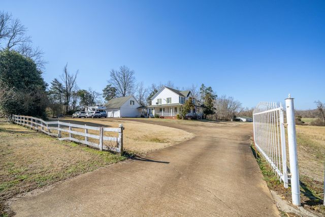 645 WILDFLOWER RIDGE LN, Savannah, TN 38372