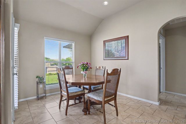 17527 E 43rd Street, Tulsa, OK 74134