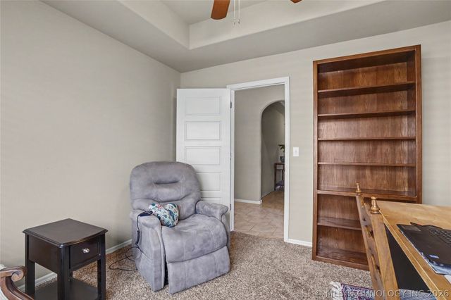 17527 E 43rd Street, Tulsa, OK 74134