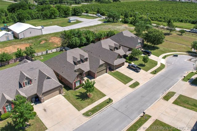 17527 E 43rd Street, Tulsa, OK 74134