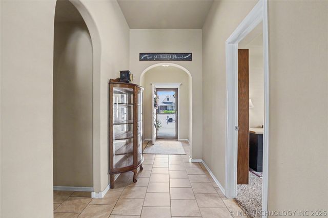 17527 E 43rd Street, Tulsa, OK 74134