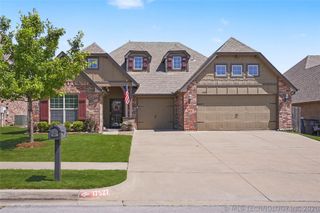 17527 E 43rd Street, Tulsa, OK 74134