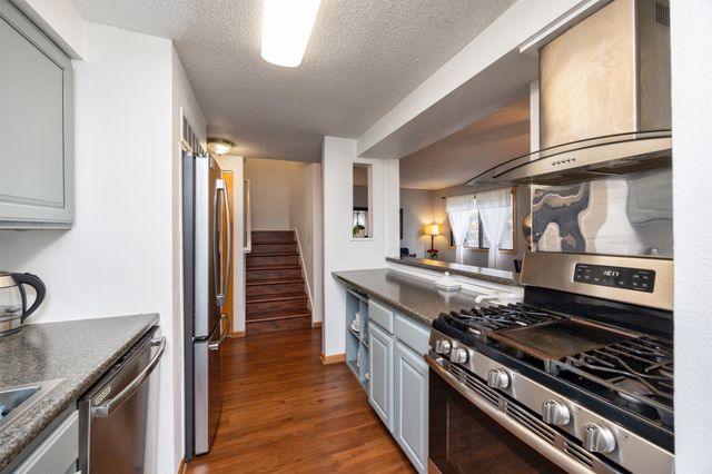 5118 Bel Aire Road, Des Moines, IA 50310