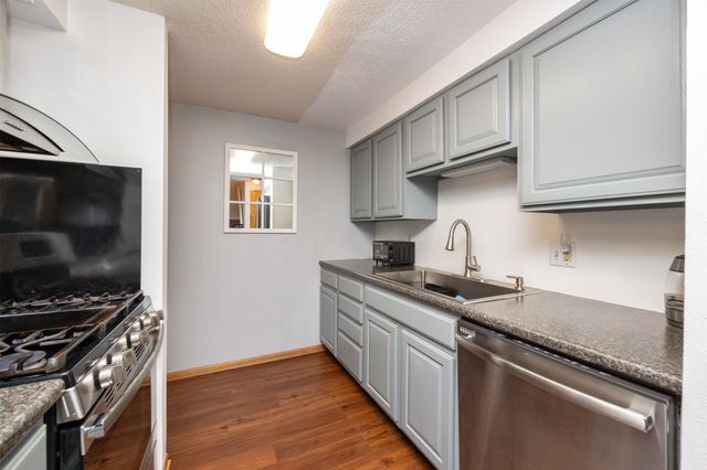5118 Bel Aire Road, Des Moines, IA 50310
