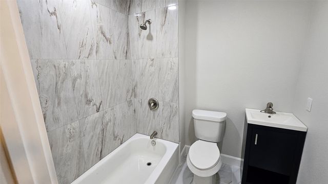 2502 Helmet Street, Irving, TX 75060