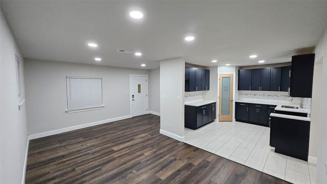 2502 Helmet Street, Irving, TX 75060