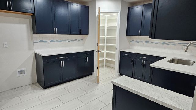 2502 Helmet Street, Irving, TX 75060