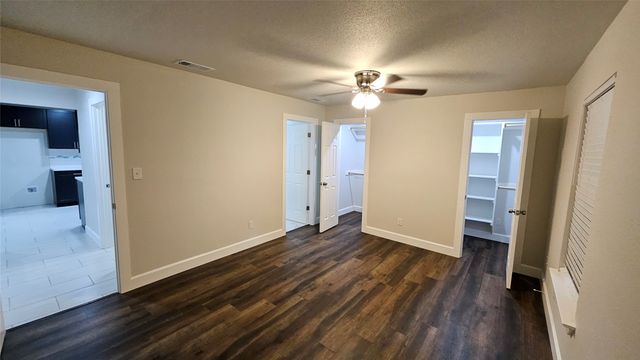 2502 Helmet Street, Irving, TX 75060