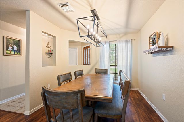 3812 Amanda Drive, Dickinson, TX 77539