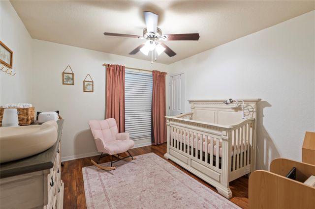 3812 Amanda Drive, Dickinson, TX 77539