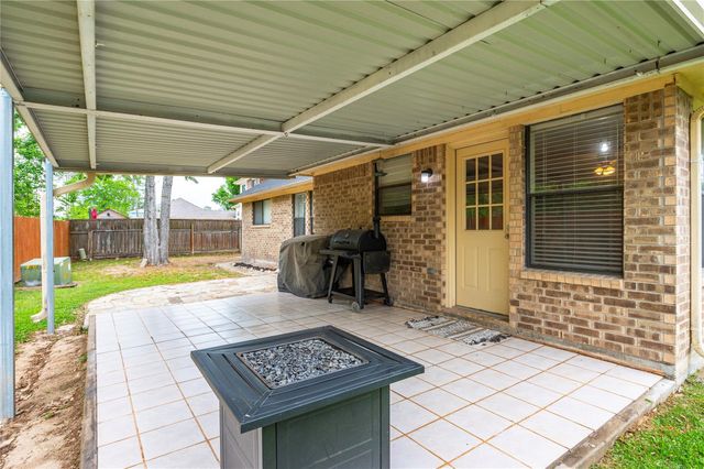 3812 Amanda Drive, Dickinson, TX 77539