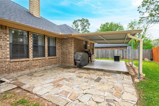 3812 Amanda Drive, Dickinson, TX 77539
