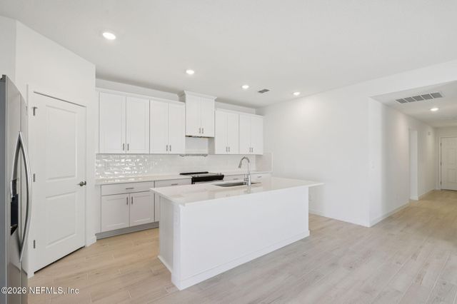 60 ARARAT Drive, Palm Coast, FL 32137